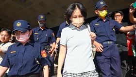 高虹安涉貪案開庭  前助理出庭認罪（1）新竹市長高虹安被控擔任立法委員期間涉詐領助理費，台北地方法院25日下午首度召開準備程序庭，高虹安前助理黃惠玟（白衣）出庭並認罪，她表示，依高虹安指示而為，身為勞工的她沒有選擇。中央社記者王騰毅攝  112年9月25日