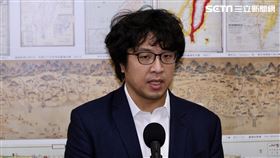 ▲立委沈伯洋受訪（圖／記者鄭孟晃攝影）