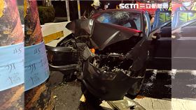 南投竹山鎮發生酒駕自撞意外，車內2人受困昏迷送醫。（圖／翻攝畫面）