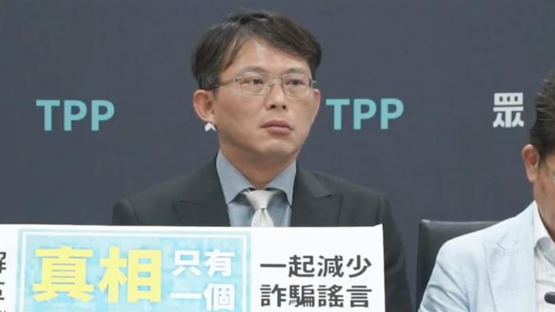 黃國昌爆料「有前科人進立院拍我照片」