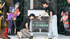 《八戒》決戰未來，展榮（左）、展瑞。（圖／甲上娛樂提供）