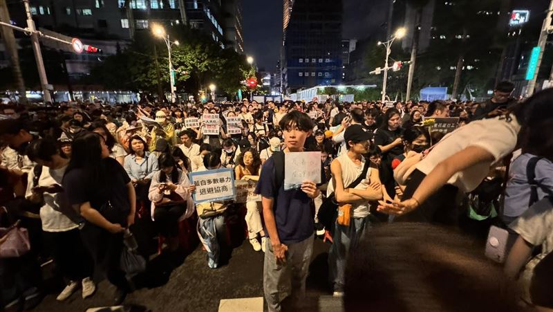 我藐視國會今集結　他：要你衝議場是間諜