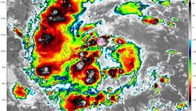 艾維尼。（圖／翻攝自Tropical Tidbits）