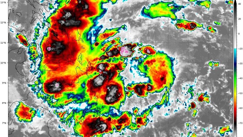 颱風「艾維尼」最快今生成！大轉彎路徑曝