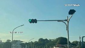 v紅綠燈裝反1200