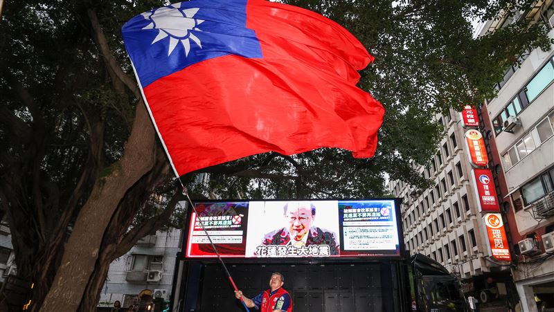 支持修法也上街頭　人群稀落不到10人！