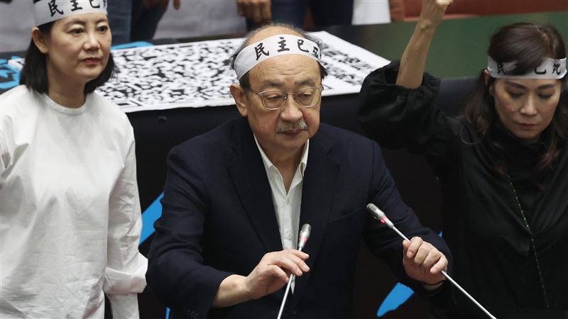 柯建銘登日媒專訪　控在野陣營賣台給中國