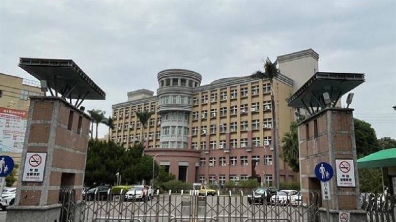 台中勤益科大火警！疑筆電未拔電源起火