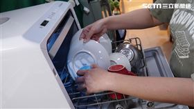 簡單開／隨插即用免安裝的幫康SW1洗碗機　萬元以內就能安太座？