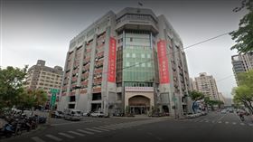 衝撞,盤查,自小客,逃逸,三民二分局,骨裂