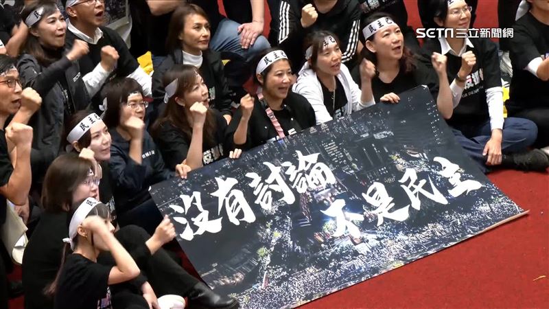 強推擴權法！藍嗆不滿可提釋憲　綠批傲慢