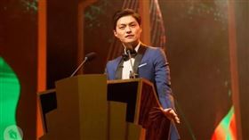 「社運妹最好上」才惹議　脫口秀演員再地獄哏喊「墮胎費我出」遭炎上。圖文／鏡週刊