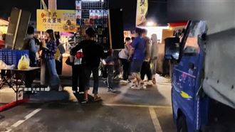 癌男沒錢租攤位…扛40kg鐵架叫賣賺醫療費