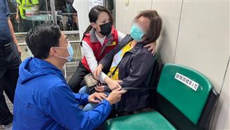 新竹火警2勇消不幸殉職　高虹安慰問家屬