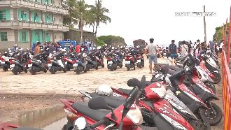 小琉球租機車1天150元　遊客控2天收350元