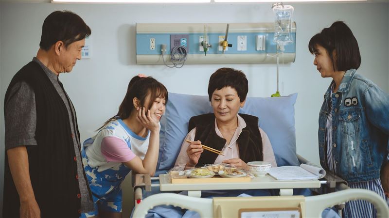 陳亞蘭被驚喜氣炸　林雨宣嘆：媽媽都不愛