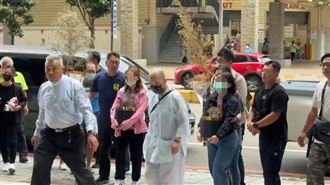 返晴空匯捧牌位招魂　妻子女友悲喊回家了