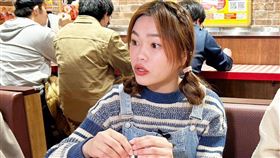 小慧（左）和日本大胃王青龍，在東京挑戰巨無霸義大利麵（圖／緯來提供）