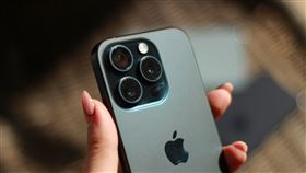 2024年4月台灣智慧手機市場前二十名熱銷榜，不再是蘋果iPhone的天下。（圖／品牌業者提供）