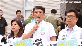 0524立法院衝突／立院前黃國昌帶領民眾黨立委喊話。（圖／記者楊澍攝影）