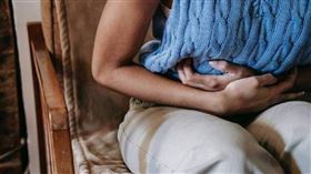 許多人都有便秘困擾。（圖／CTWANT）