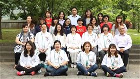 花蓮強震助弱勢　生命啟蒙教育創新基金會捐助運動鞋