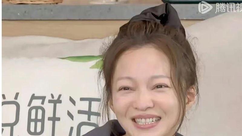 張韶涵上陸綜曝真面目　網嚇：素顏像阿姨