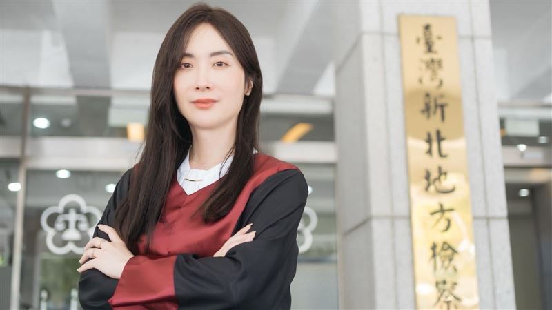 粉絲搶聽！「最美檢座」40年自我探索之路
