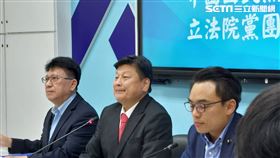 國民黨團三長傅崐萁、洪孟楷、林思銘。(圖/記者陳怡潔攝影)