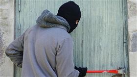 搶劫、搶匪。（示意圖／翻攝自Pixabay）