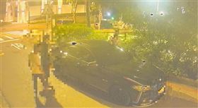 三總陳姓醫師遭前女友教唆擄上車，警方循線逮捕3人。（圖／翻攝畫面）