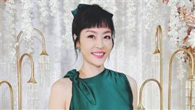 唐玲抗癌五年，目前裝入人工血管。（圖／翻攝自FB／唐玲）