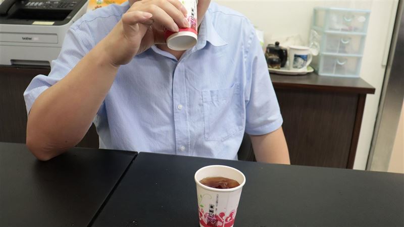 口渴就喝免費含糖紅茶　36歲男嚴重糖尿病