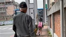 林口,麗園國小,露鳥,打手槍,新北,李宇翔,不起訴,尿急
