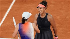 日本前球后大坂直美不敵現任球后斯威雅蒂在法網女單次輪止步。（圖／翻攝自WTA官網）