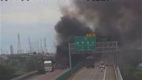 台南,台84,快速道路,火燒車,砂石車,工程車