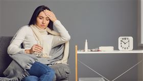 莫名發燒、感到疲倦，容易讓人以為是感冒。(圖片來源／canva)