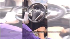 台中,腳,開車,危險駕駛（圖／翻攝記者爆料網）