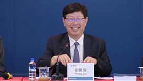 鴻海今（31）日舉行股東會，由董事長劉揚偉親自主持。（圖／記者王翊綺攝影）