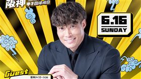 ▲中信兄弟阪神日第2位開球嘉賓，阪神OB「筋肉超人」糸井嘉男。（圖／中信兄弟提供）