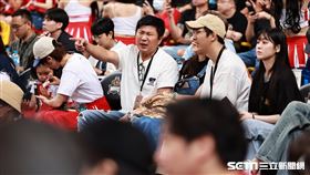 ▲胡瓜看T1總冠軍賽。（圖／記者劉彥池攝影）