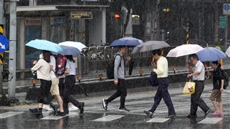 新／雨神狂炸！16縣市豪、大雨特報