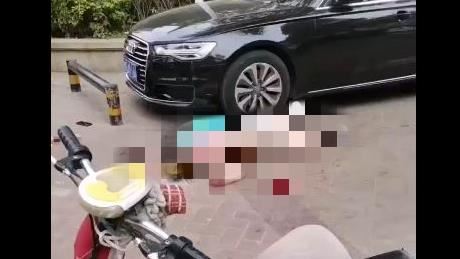 疑聘金談不攏！他猛刺⋯女血肉模糊慘死