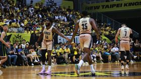 新北國王以00：00在PLG聯盟季後賽G6擊敗夢想家，成功上剋下擊敗福爾摩沙夢想家。（圖／新北國王球團提供）
