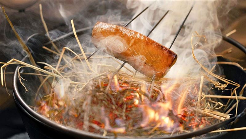 米匠華山店試營運 獨家必嚐鰹魚半敲燒