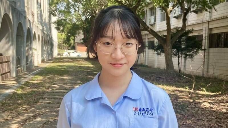 台大申請入學放榜　嘉中的她摘醫學系榜首