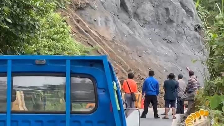 新／嘉義梅山山崩　路人驚險直擊瞬間
