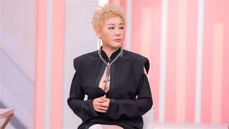 獨／突遭曾莞婷篡位　藍心湄爆轉戰新東家