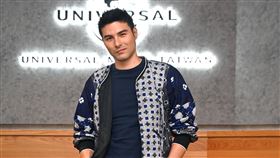 鳳小岳入圍金曲。（圖／環球音樂提供）