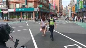 實施時段性行人專用時相，提高行人穿越安全。（圖／警方提供）